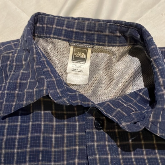 Mens The North Face Base Camp Shirt - Picture 3 of 3